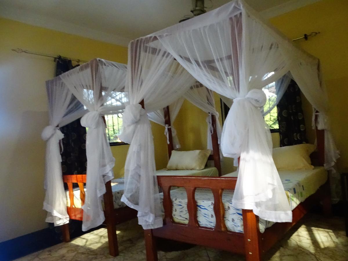 Mgulani Lodge Hotel Дар-эс-Саламе Экстерьер фото